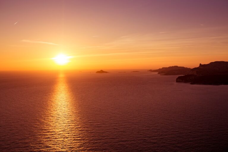 Best Walking Routes in Dubrovnik β Travel Guide to Dubrovnik 51 photo 1586182342543 a74b1a28b1c1 1